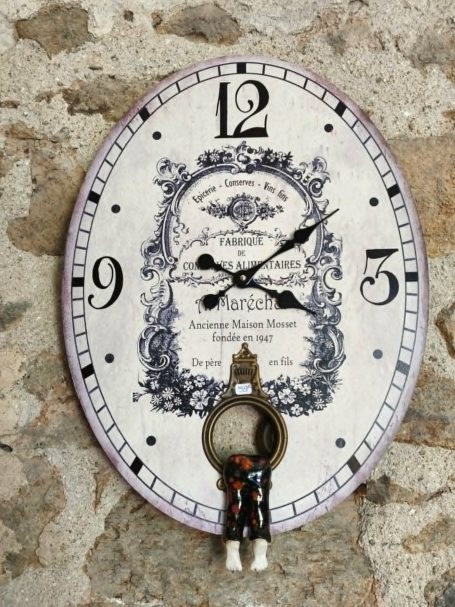 59 €, pendule avec personnage qui dépasse